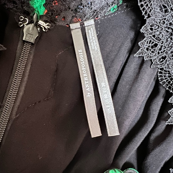 NWT Anthropologie Lacy V front/back black floral lace mini dress - Choos… - Picture 12 of 14